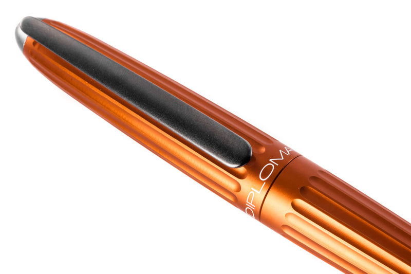 Diplomat | Aero Fountain Pen Orange, Fine